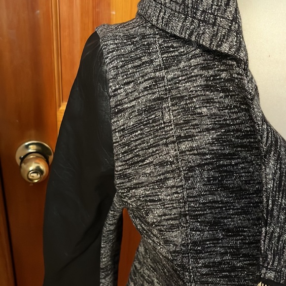 Express jacket - Picture 3 of 7